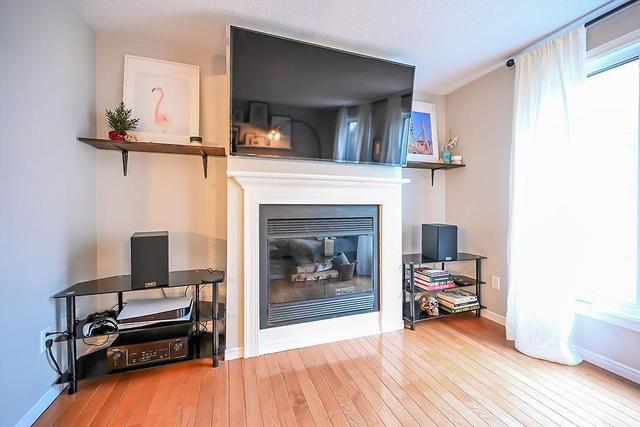 28 - 52 Harris Avenue, House attached with 3 bedrooms, 1 bathrooms and 1 parking in Brantford ON | Image 6