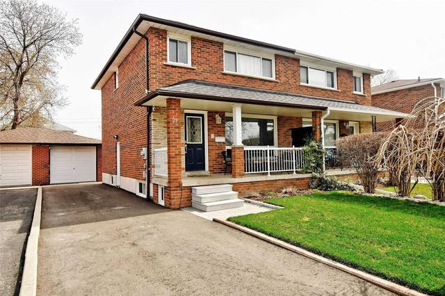 27 Nancy Mccredie Dr, House semidetached with 3 bedrooms, 2 bathrooms and 5 parking in Brampton ON | Image 1