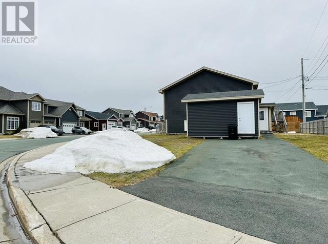 31 Kenai Crescent, House other with 5 bedrooms, 3 bathrooms and null parking in St. John's NL | Image 4