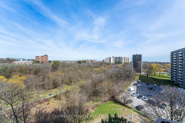809 - 335 Driftwood Ave, Condo with 2 bedrooms, 1 bathrooms and 1 parking in Toronto ON | Image 5