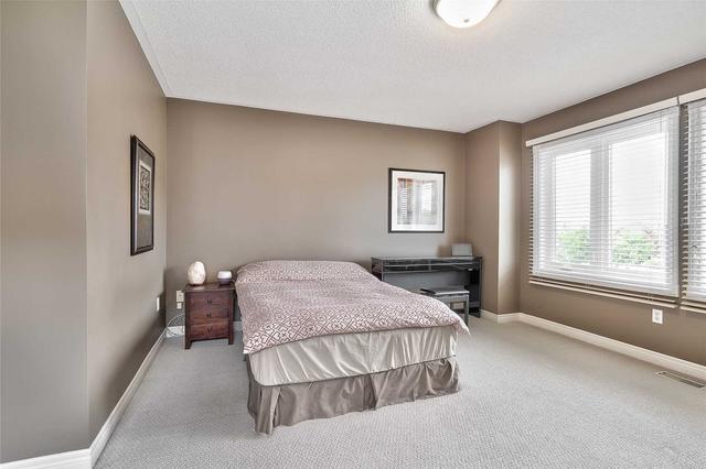 2132 Pinevalley Cres, House attached with 3 bedrooms, 3 bathrooms and 4 parking in Oakville ON | Image 14