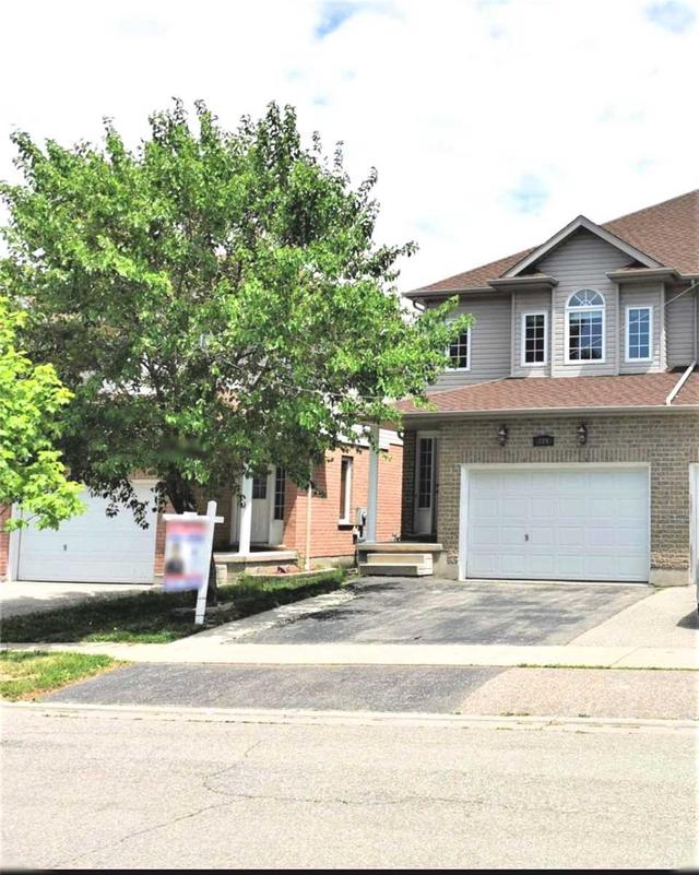 224 Buttercup Crt, House semidetached with 4 bedrooms, 4 bathrooms and 3 parking in Waterloo ON | Image 1