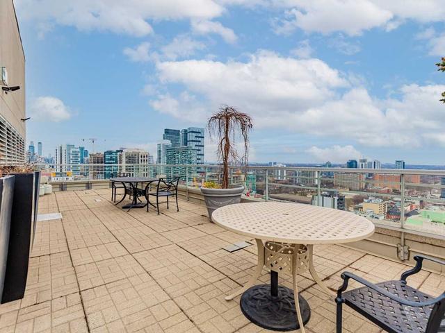 2301 - 50 Lombard St, Condo with 2 bedrooms, 2 bathrooms and 1 parking in Toronto ON | Image 20