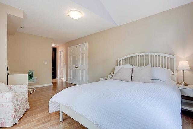 20 - 2 Alpen Way, Townhouse with 4 bedrooms, 3 bathrooms and 2 parking in Markham ON | Image 8