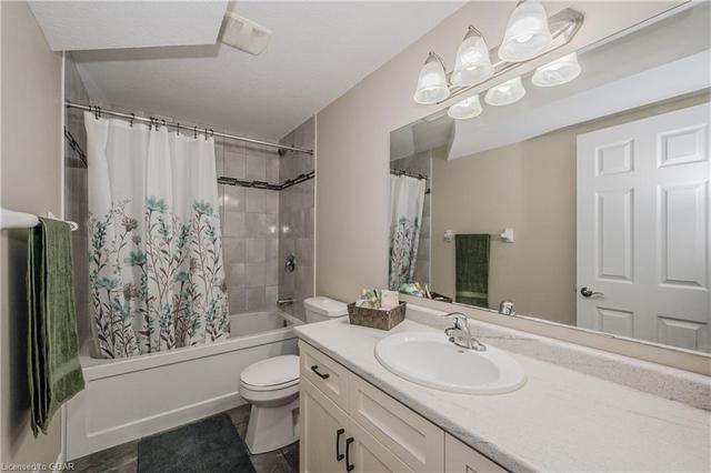 82 Dawes Avenue, House semidetached with 3 bedrooms, 3 bathrooms and 2 parking in Guelph ON | Image 32