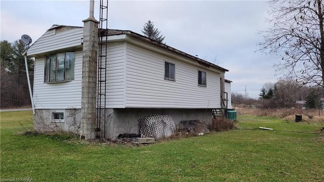 5748 North Shore Road, House detached with 2 bedrooms, 1 bathrooms and null parking in South Frontenac ON | Image 13
