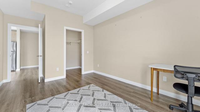 1510 - 60 Charles St W, Condo with 1 bedrooms, 1 bathrooms and 0 parking in Kitchener ON | Image 2
