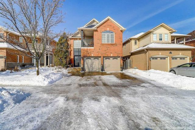 1247 Waubanoka Way, House detached with 4 bedrooms, 5 bathrooms and 2 parking in Oakville ON | Image 1