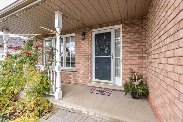 20 Jackson St, House detached with 2 bedrooms, 2 bathrooms and 3 parking in Barrie ON | Image 23