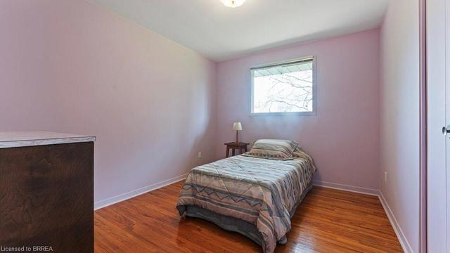 21 Brier Place, House detached with 4 bedrooms, 2 bathrooms and 6 parking in Brantford ON | Image 14