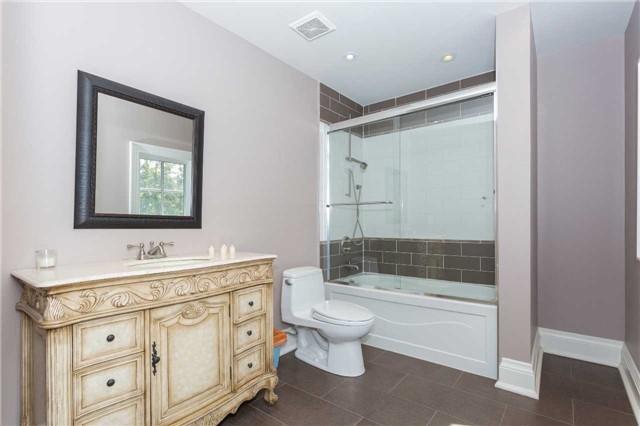 19 Brockington Cres, House detached with 6 bedrooms, 8 bathrooms and 4 parking in Toronto ON | Image 14