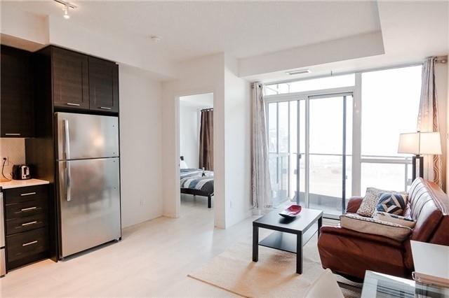 1101 - 50 Bruyeres Mews, Condo with 1 bedrooms, 1 bathrooms and 0 parking in Toronto ON | Image 2