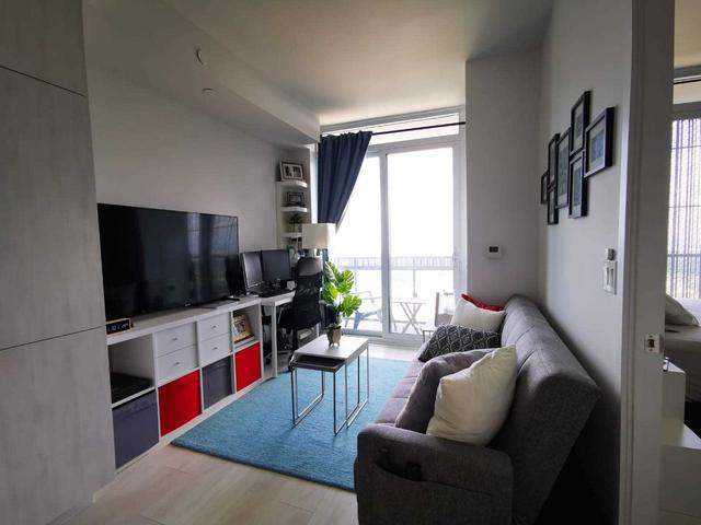 4704 - 8 Eglinton Ave E, Condo with 1 bedrooms, 1 bathrooms and 0 parking in Toronto ON | Image 1