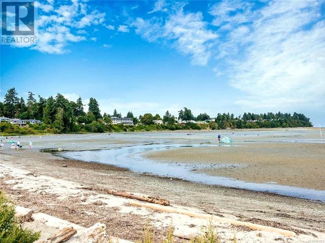 129d - 181 Beachside Dr, Condo with 2 bedrooms, 3 bathrooms and null parking in Parksville BC | Image 38