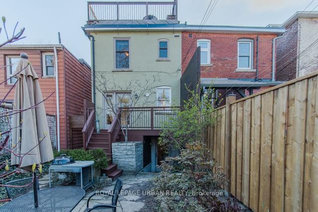 11 Marchmount Rd, House semidetached with 4 bedrooms, 2 bathrooms and 0 parking in Toronto ON | Image 32