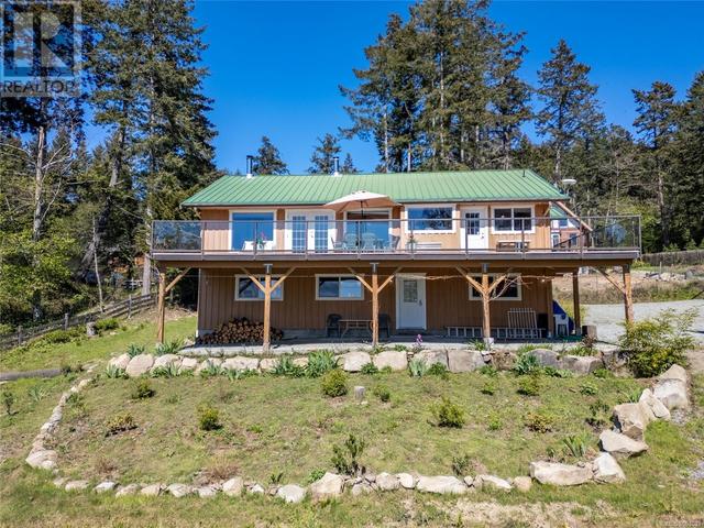 3731 Privateers Rd, House detached with 4 bedrooms, 2 bathrooms and 5 parking in Southern Gulf Islands BC | Image 28