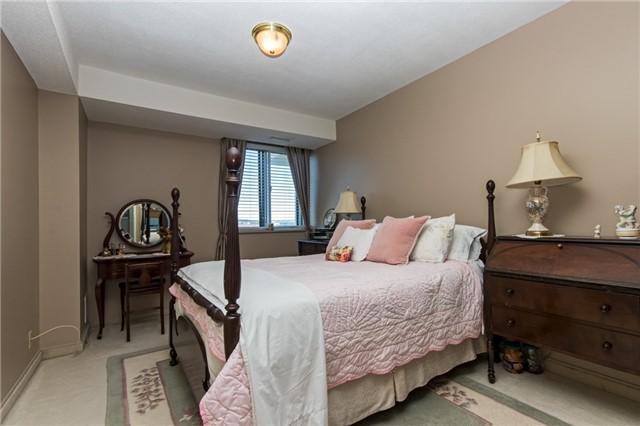 604 - 301 Frances Ave, Condo with 3 bedrooms, 2 bathrooms and 1 parking in Hamilton ON | Image 14