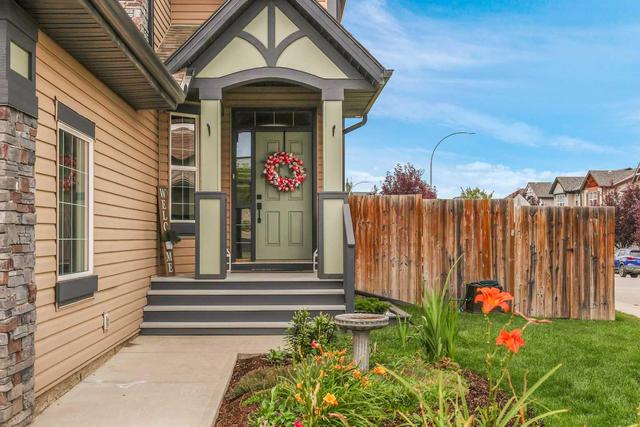 809 Auburn Bay Boulevard Se, House detached with 5 bedrooms, 3 bathrooms and 4 parking in Calgary AB | Image 2