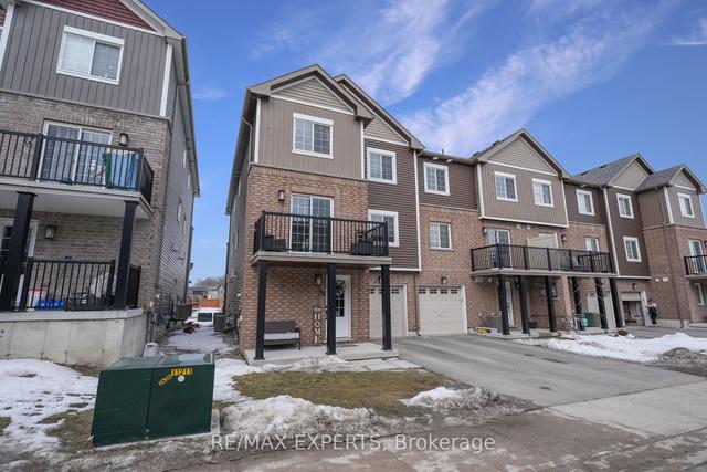 48 Andean Lane, House attached with 3 bedrooms, 3 bathrooms and 2 parking in Barrie ON | Image 12