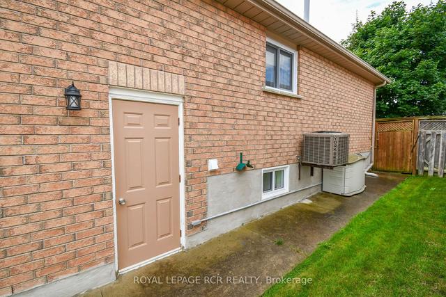 30 Marsellus Dr, House detached with 3 bedrooms, 2 bathrooms and 4 parking in Barrie ON | Image 22