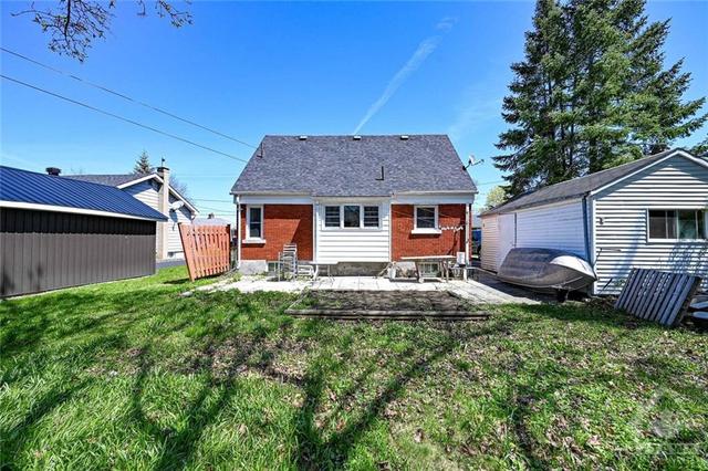 32 Catherine Street, House detached with 3 bedrooms, 1 bathrooms and 3 parking in Smiths Falls ON | Image 28