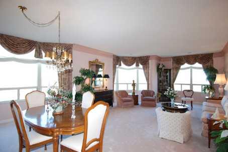 sph9 - 1 Aberfoyle Cres, Condo with 2 bedrooms, 2 bathrooms and 2 parking in Toronto ON | Image 4