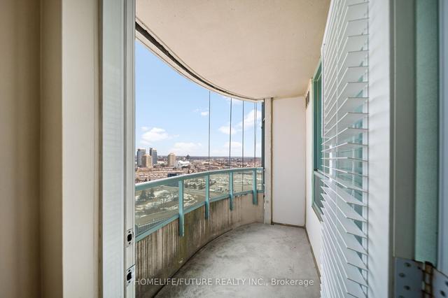 2105 - 61 Town Centre Crt, Condo with 1 bedrooms, 1 bathrooms and 1 parking in Toronto ON | Image 7