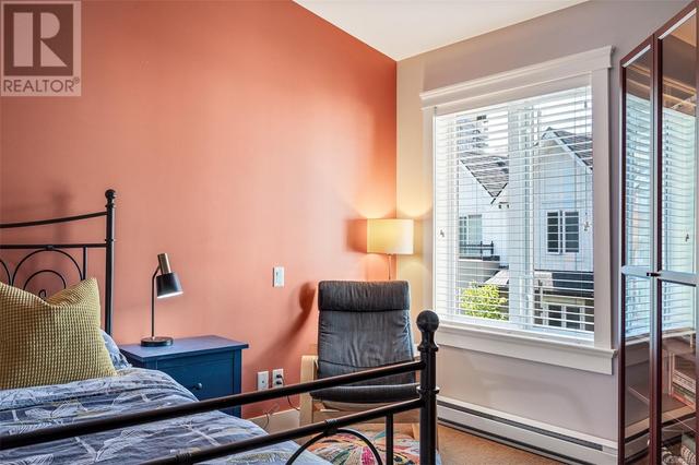 10 - 675 Superior St, House attached with 3 bedrooms, 3 bathrooms and 2 parking in Victoria BC | Image 21