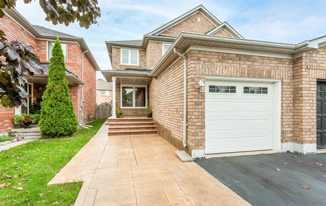 3369 Spirea Terr, House semidetached with 3 bedrooms, 3 bathrooms and 5 parking in Mississauga ON | Image 12
