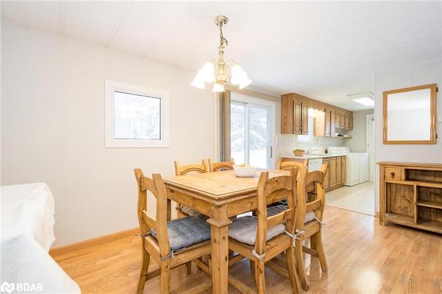 13 Cherrywood Lane, House detached with 2 bedrooms, 1 bathrooms and 2 parking in Innisfil ON | Image 14