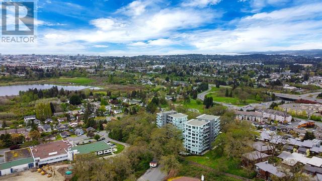 803 - 4011 Rainbow Hill Lane, Condo with 2 bedrooms, 2 bathrooms and 2 parking in Saanich BC | Image 46