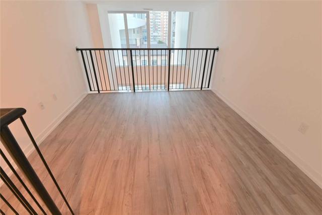 516 - 77 Shuter St, Condo with 1 bedrooms, 2 bathrooms and 0 parking in Toronto ON | Image 3