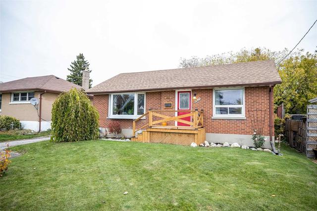 257 Wilson Rd S, House detached with 2 bedrooms, 2 bathrooms and 4 parking in Oshawa ON | Image 1