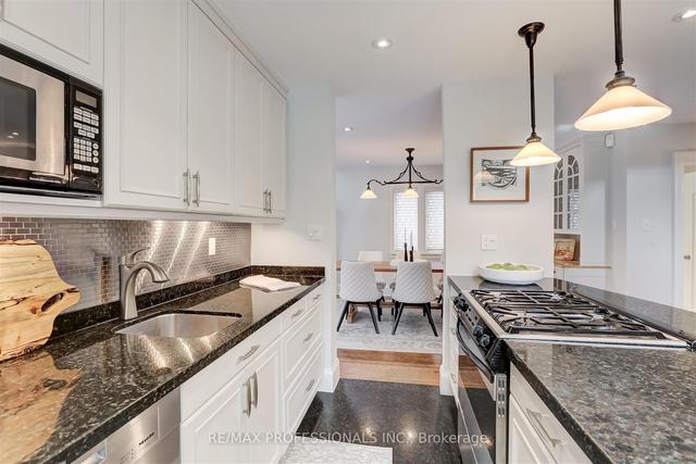 231 Grenview Blvd S, House detached with 3 bedrooms, 3 bathrooms and 2 parking in Toronto ON | Image 5