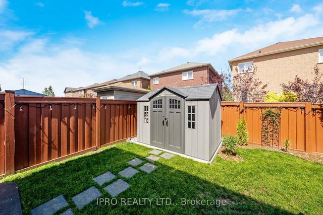 80 Amaranth Cres, House detached with 4 bedrooms, 3 bathrooms and 4 parking in Brampton ON | Image 25