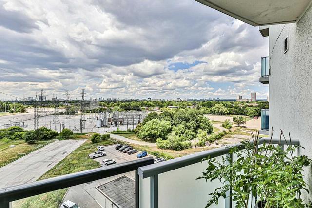 704 - 5740 Yonge St, Condo with 2 bedrooms, 2 bathrooms and 1 parking in Toronto ON | Image 8