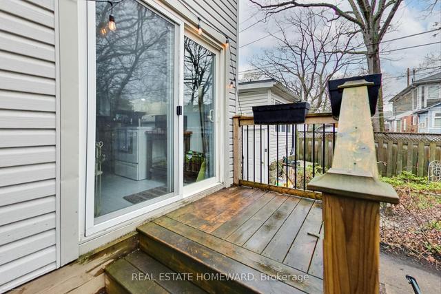 154 Oakcrest Ave, House semidetached with 3 bedrooms, 2 bathrooms and 0 parking in Toronto ON | Image 16