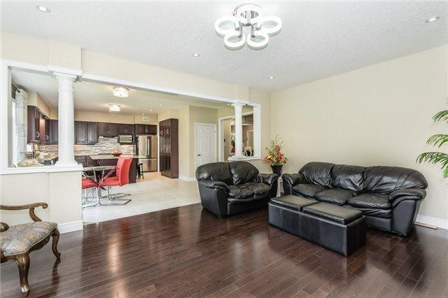 761 Snowberry Crt, House detached with 4 bedrooms, 5 bathrooms and 2 parking in Waterloo ON | Image 10