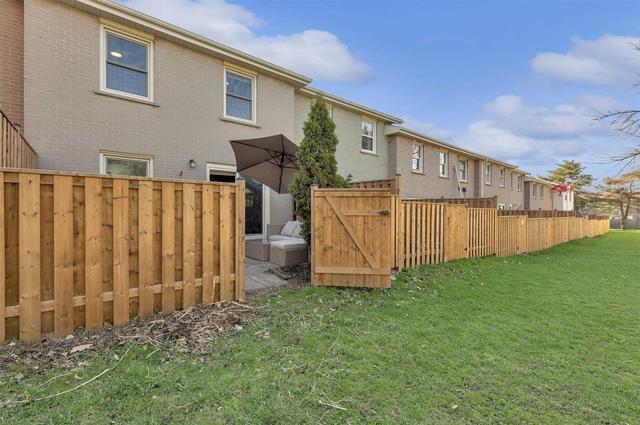 h - 56 Montcalm Dr, Townhouse with 3 bedrooms, 2 bathrooms and 1 parking in Kitchener ON | Image 19