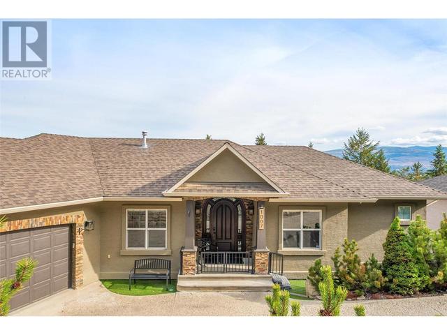 1007 Aurora Heights, House detached with 6 bedrooms, 3 bathrooms and 2 parking in West Kelowna BC | Image 4