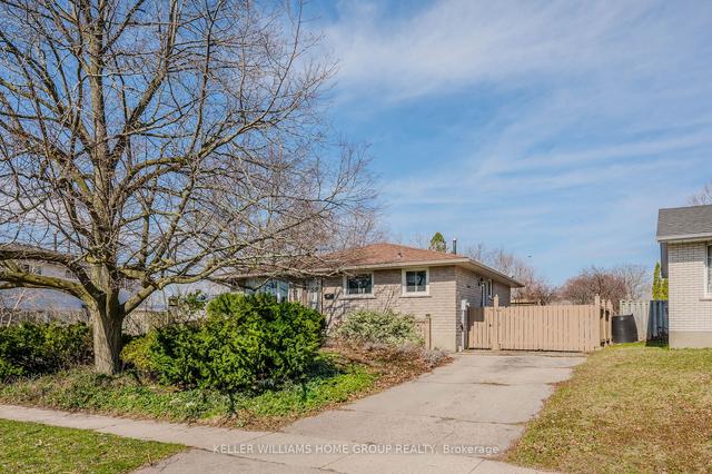 33 Dovercliffe Rd, House detached with 3 bedrooms, 3 bathrooms and 2 parking in Guelph ON | Image 23