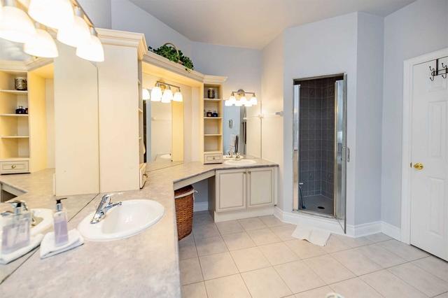 48 Howland Cres, House detached with 4 bedrooms, 4 bathrooms and 6 parking in Brampton ON | Image 15