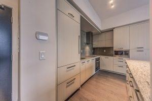 Uph02 - 3018 Yonge St, Condo with 2 bedrooms, 2 bathrooms and 1 parking in Toronto ON | Image 8