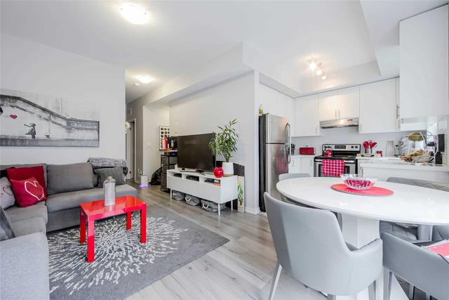 e17 - 26 Bruce St, Townhouse with 2 bedrooms, 2 bathrooms and 1 parking in Vaughan ON | Image 7