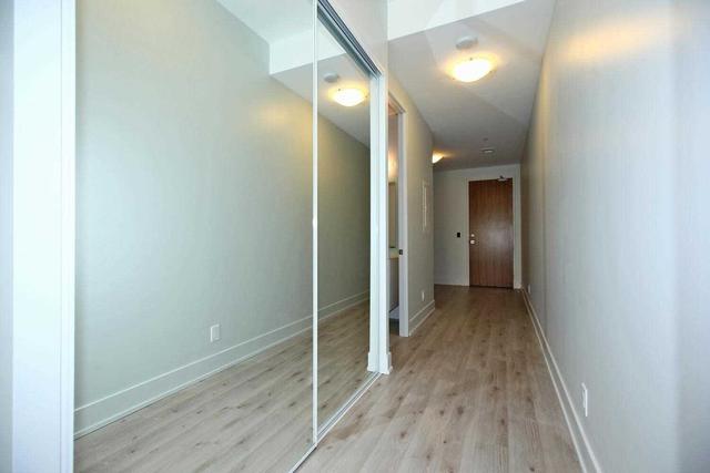 328 - 111 St Clair Ave W, Condo with 1 bedrooms, 1 bathrooms and 0 parking in Toronto ON | Image 17