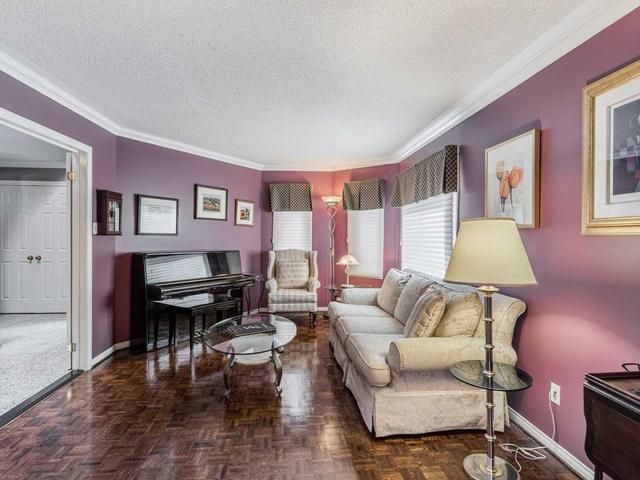 208 Roseborough Cres, House detached with 4 bedrooms, 4 bathrooms and 6 parking in Vaughan ON | Image 32