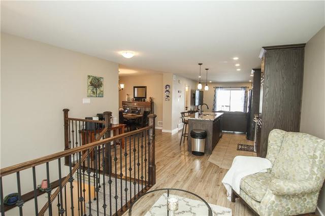 202 Bellwood Drive, Home with 3 bedrooms, 2 bathrooms and 2 parking in Cornwall ON | Image 4