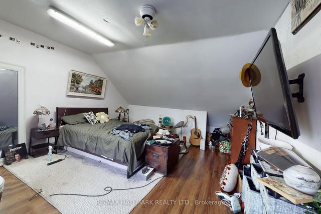 534 Queen St E, House attached with 3 bedrooms, 2 bathrooms and 2 parking in Toronto ON | Image 10