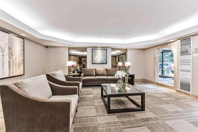 2006 - 133 Torresdale Ave, Condo with 3 bedrooms, 2 bathrooms and 1 parking in Toronto ON | Image 2