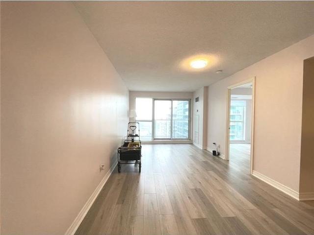 ph 04 - 60 Town Centre Crt, Condo with 2 bedrooms, 2 bathrooms and 1 parking in Toronto ON | Image 5